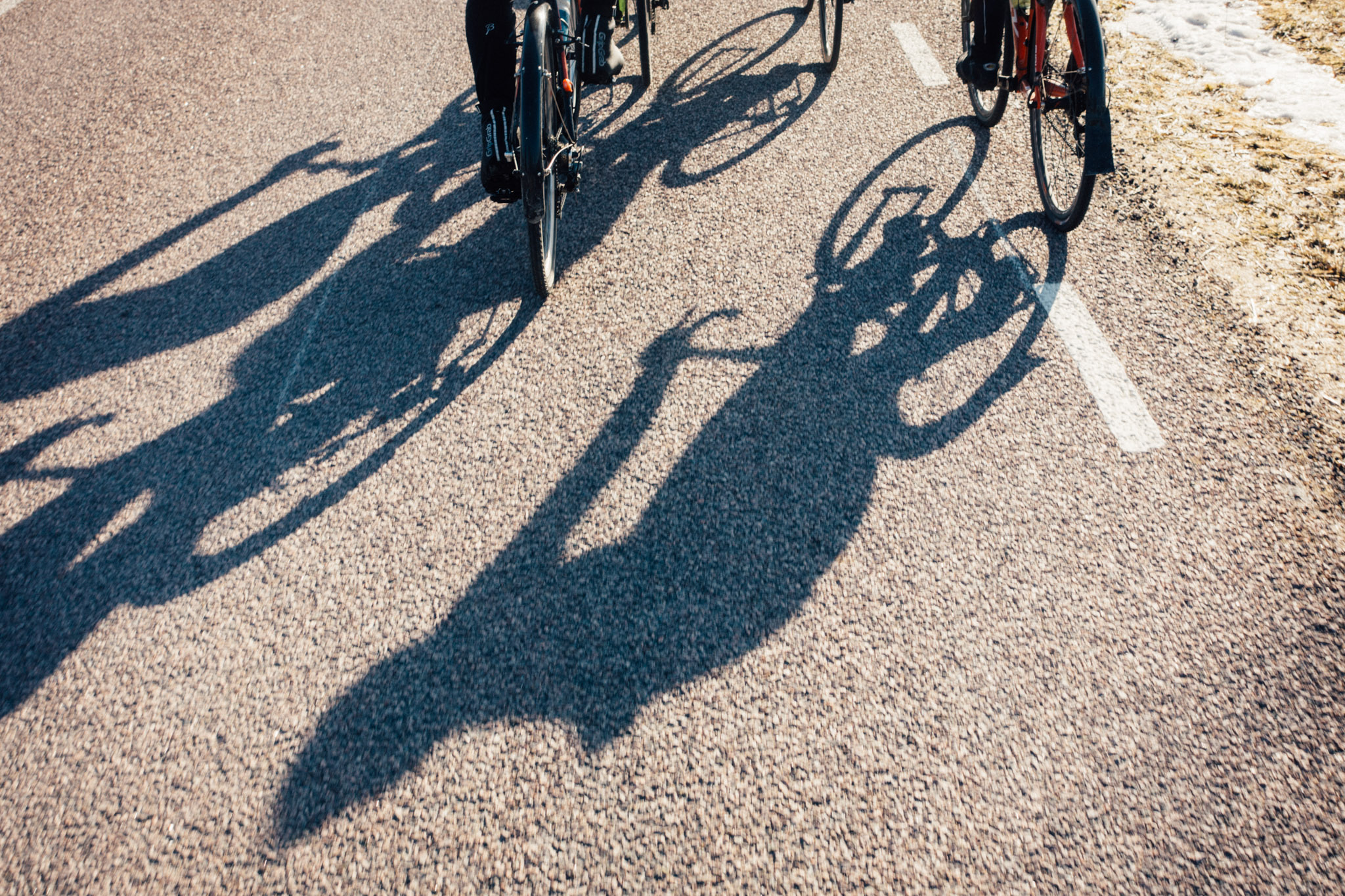 Många skitbäckar små: om härskarteknik i cykelsammanhang